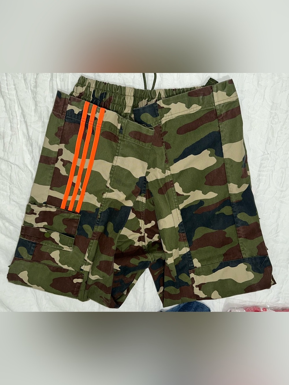 adidas Ivy Park Camo Cargo Pants with Orange Trim - Picture 5 of 16
